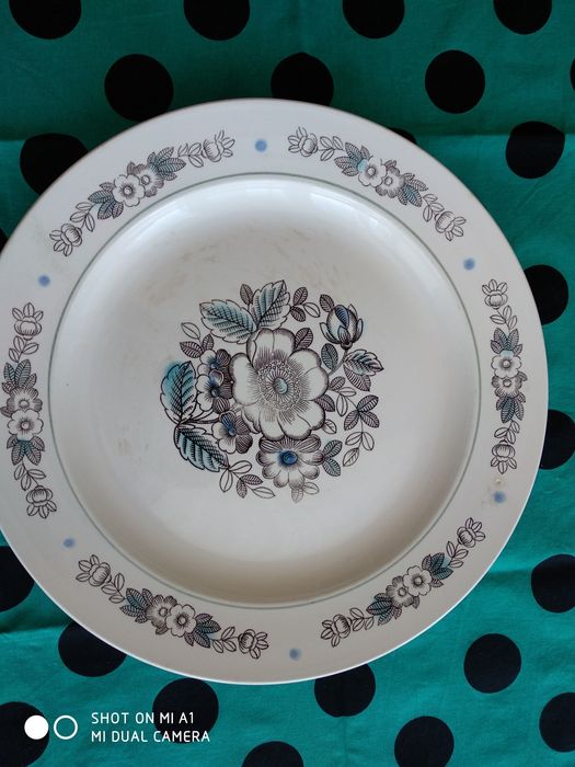 Посуда,кухонная утварь.