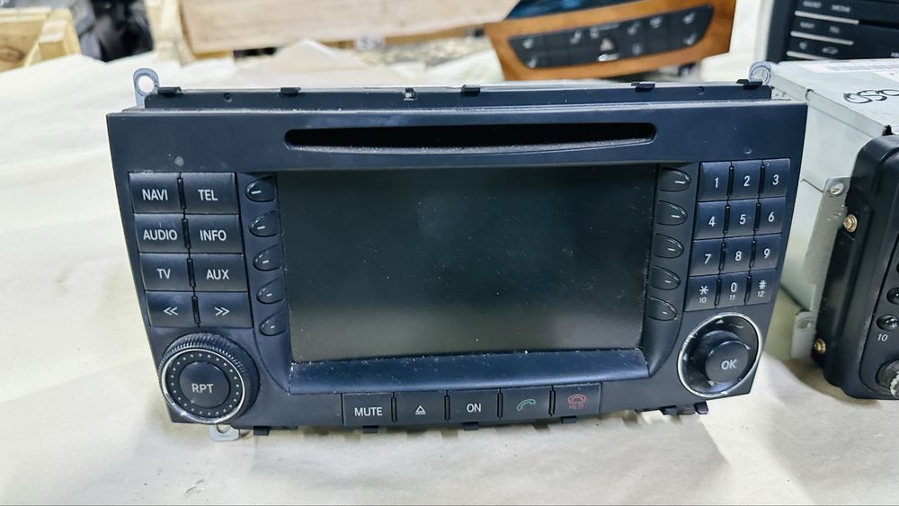 W203 w209 штатный магнитола авторазбор мерседес бу оригинал запчасть