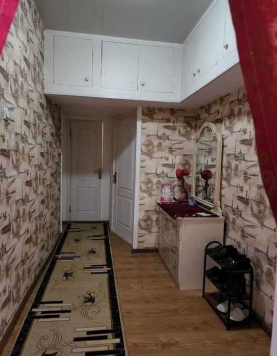 Квартира на Ц15 2/5/9 общ пл 60м с обстановкой