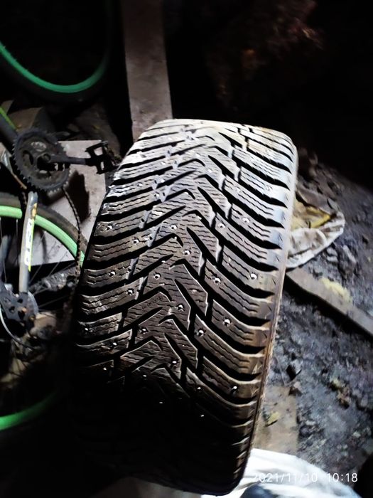 Шина бу 275/40/20