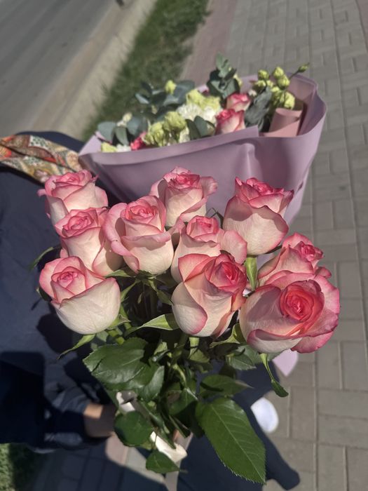 Букет цветов розы