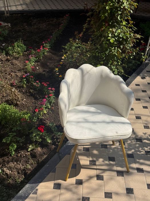 Кресло ракушка велюр белое | мягкий стул | дизайнерское кресло | для