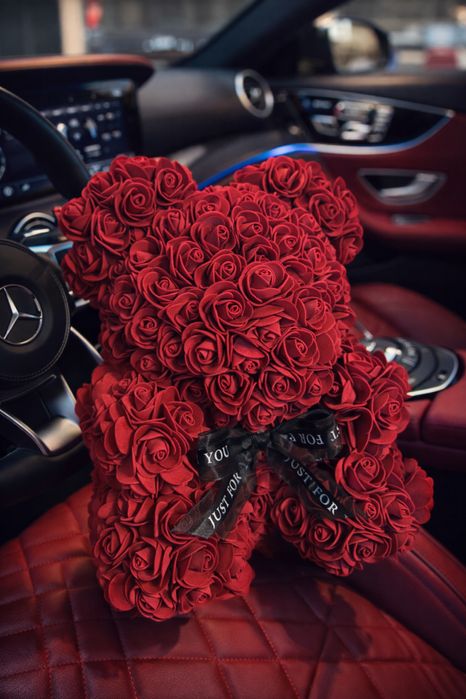 Ръчно изработени подаръци (мече, играчки, рози, цветя)