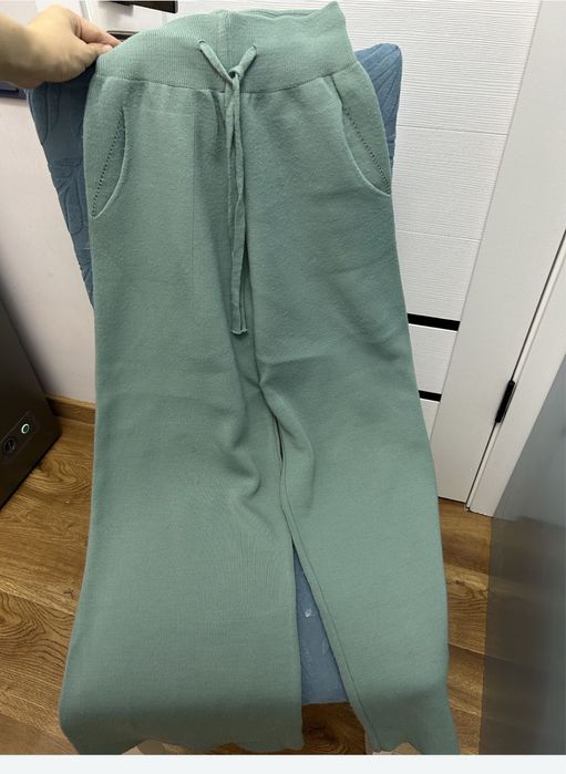 Продам женскую одежду