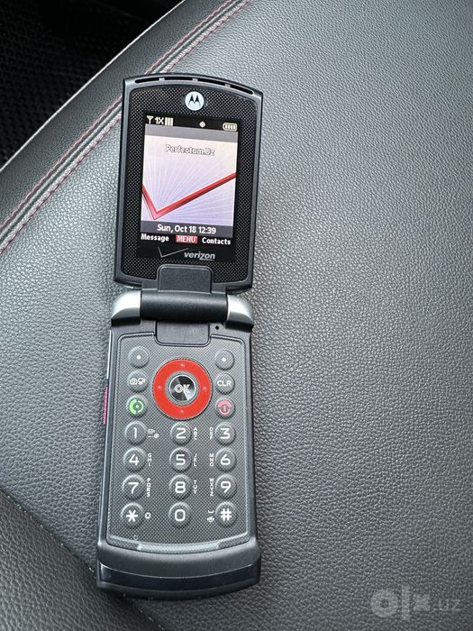 Motorola perfectum, ishlashi prosta bomba, yangidek, beayb telefon