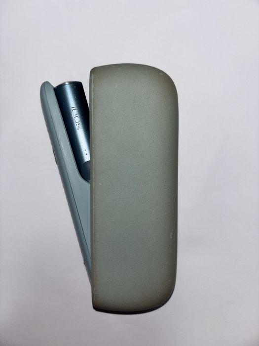 IQOS ILUMA – pix + carcasă + husă