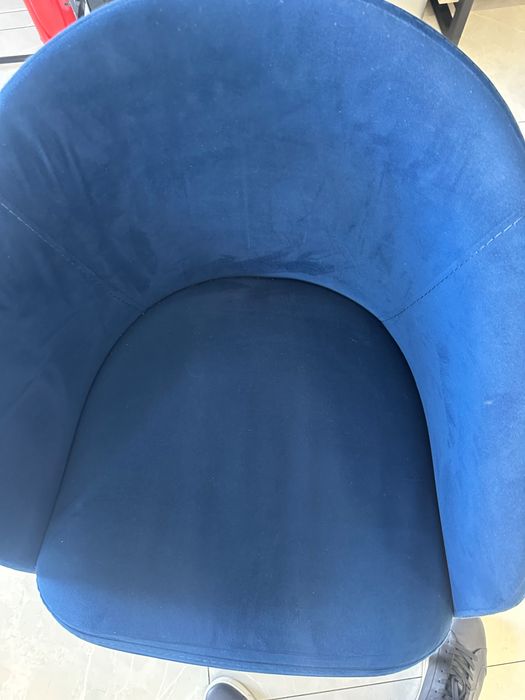 Продам Диван и стулья