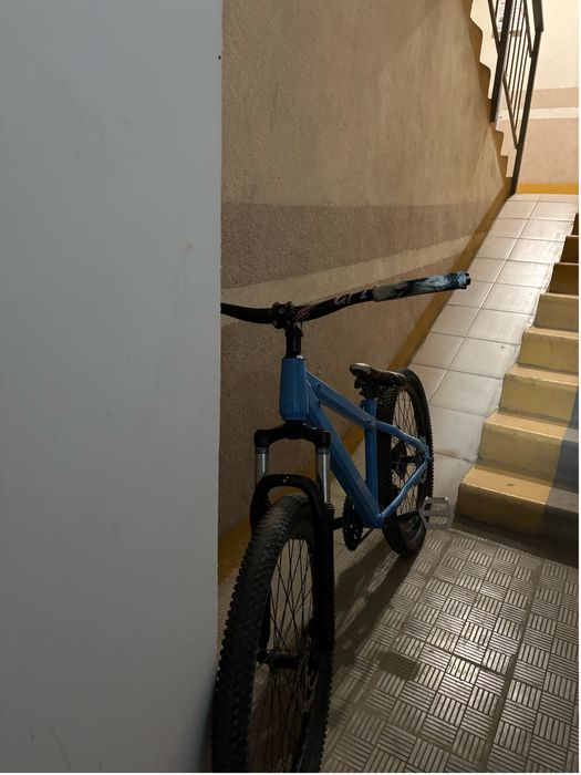 Велосипед под дерт