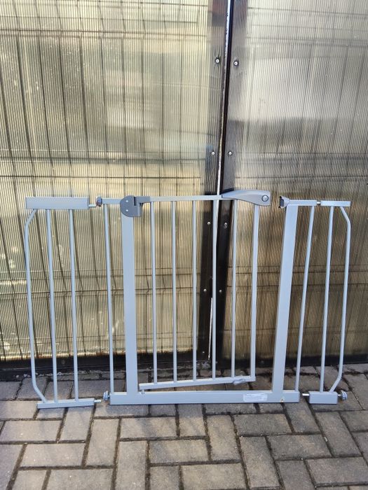 Poarta scari - siguranță copii