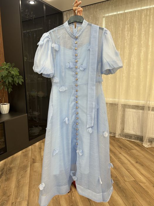 Вечернее и повседневное платья