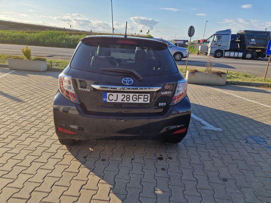TOYOTA Yaris 2013 — imagine 2