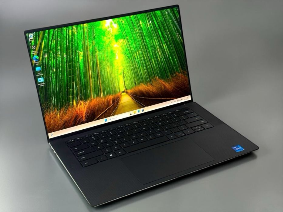 Лаптоп Dell XPS 9510 15" WUXGA i7-11800H 16RAM 512GB SSD RTX 3050