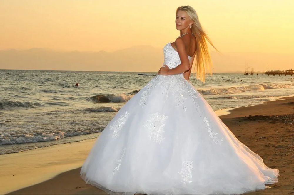 Свадебное платье