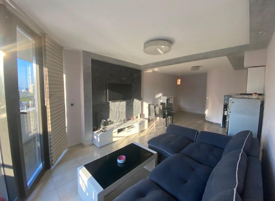 Дава се под наем Двустаен апартамент в София, Манастирски ливади - 80 кв.м за 698.19 € - Снимка #1