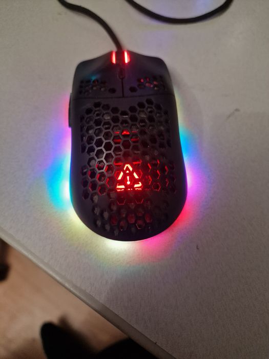 Продавам мишка на Canyon puncher gm-11