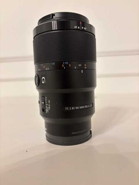 Obiectiv Sony FE 90 f/2.8 Macro G master