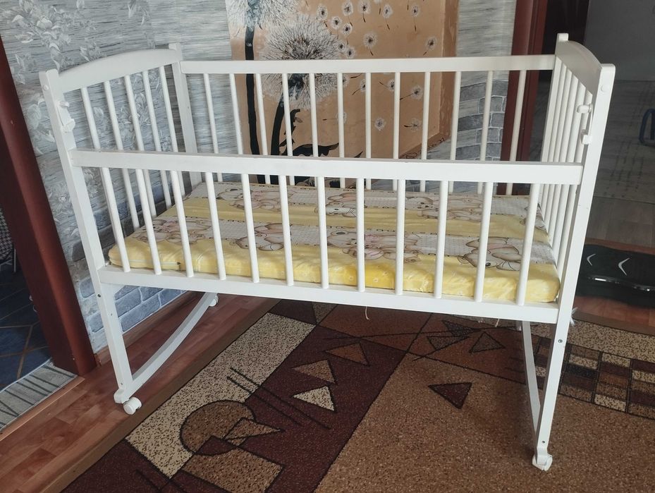 Продам детскую кроватку.