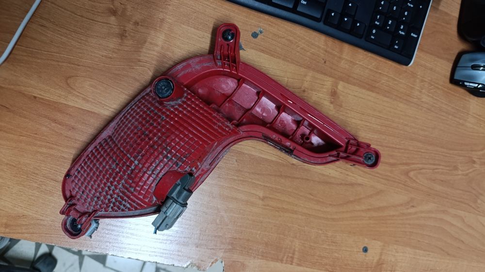 задний фонарь Kia Rio-4