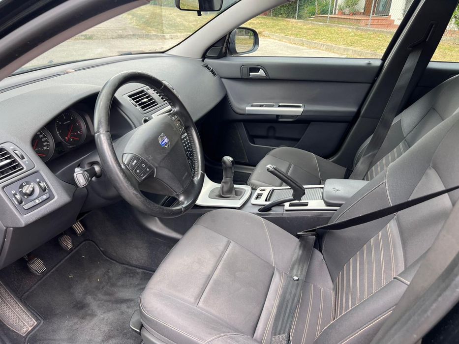 Dezmembrez  Volvo V50 1.6 D2 1115 cp  facelift break