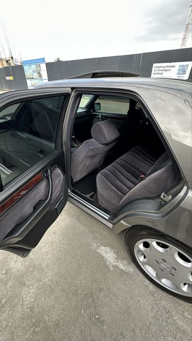 Mercedes-Benz 300 1989 — 6