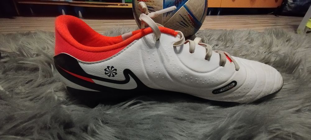 Футболни бутонки в изключително добро състояние