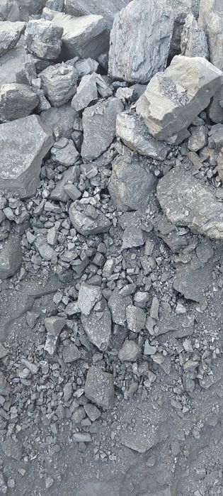 Продам уголь В мешках.