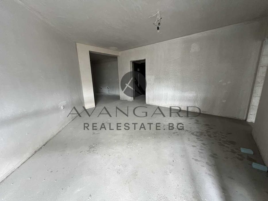 Продава се Двустаен апартамент в Пловдив, Христо Смирненски - 95 кв.м за 1995 €/кв.м - Снимка #1