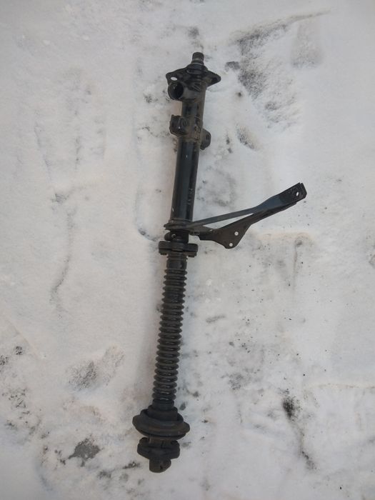 Руливая колонка мерс 190 продам