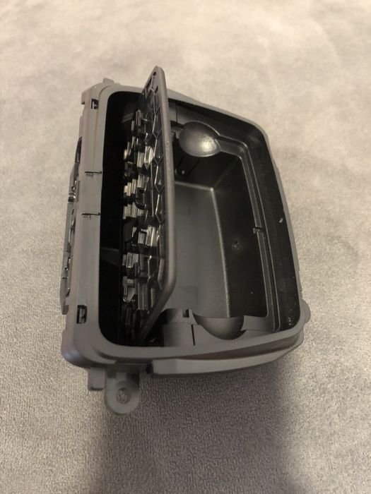 Scrumiera caseta consola centrala Bmw seria 5 F10 F11 F18