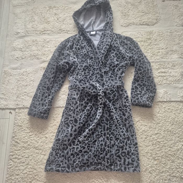 Плътен , топъл домашен халат