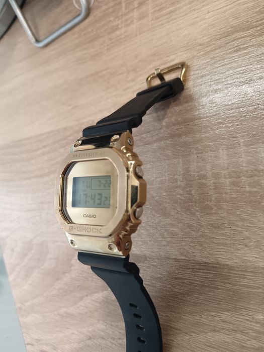 Часовник G Shock GM-5600 SG