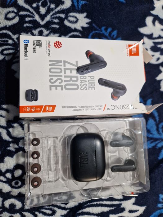 Vand casti JBL TUNE 230NC TWS