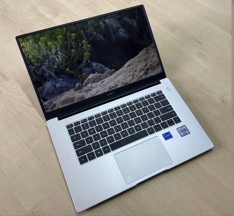 huawei matebook d 15 second hand si noi de vanzare • Anunturi • OLX.ro