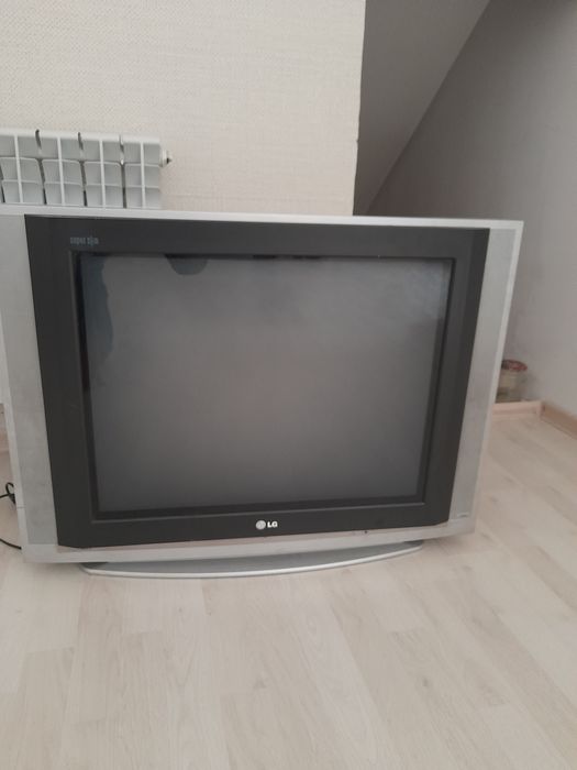 Продам телевизор