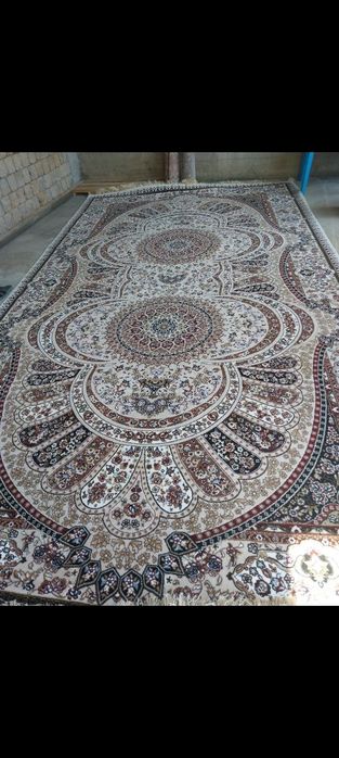 Gilam 3×5.5 3×5 3×2 razmerli gilam sotiladi.