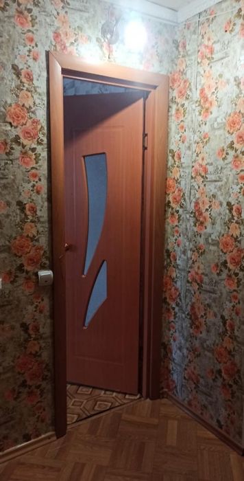 Продам 2хком квартиру район Каравана.