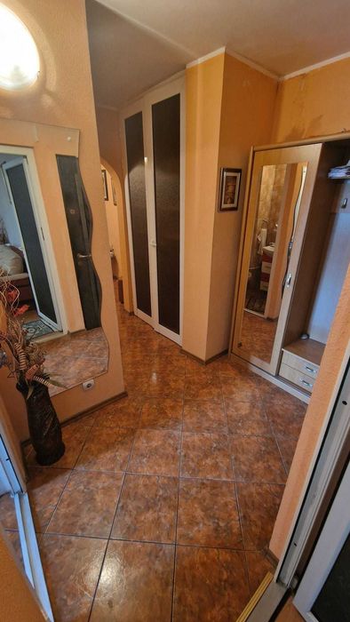 Inchiriez apartament 3 camere decomandat | Zona Liceul Auto