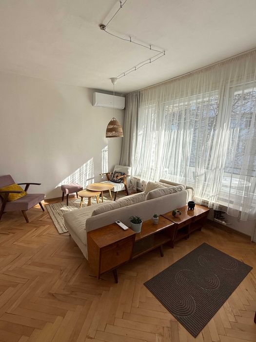 Дава се под наем Двустаен апартамент в Пловдив, Център - 62 кв.м за 453.39 € - Снимка #2