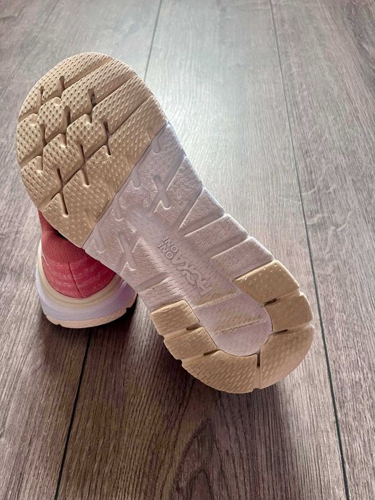 Маратонки Hoka Cavu 3 (розови)