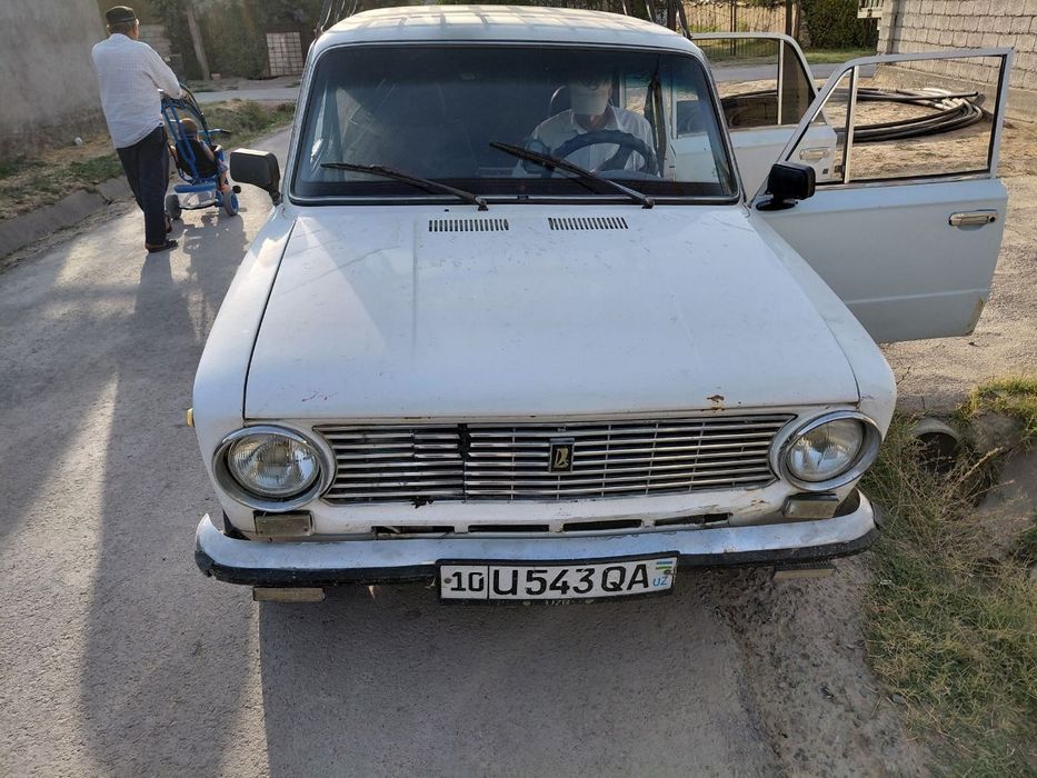 Vaz 21 01 sotiladi