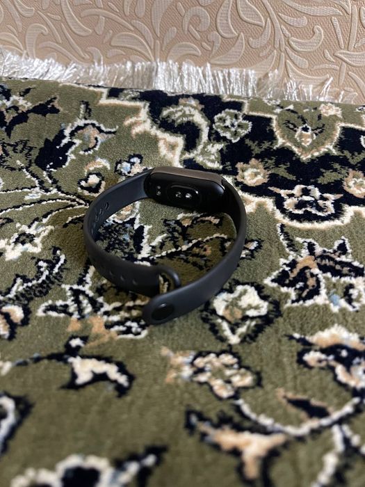 Умные часы "Mi band 8"