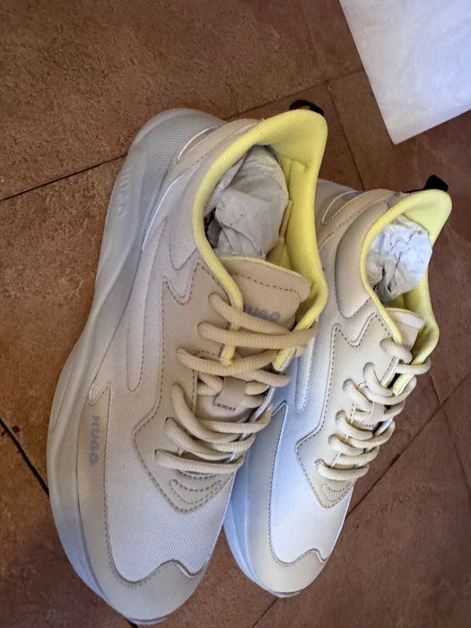 Hugo Маратонки чисто нови