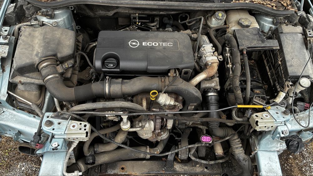 Opel Astra J 1.7cdti 110hp на части