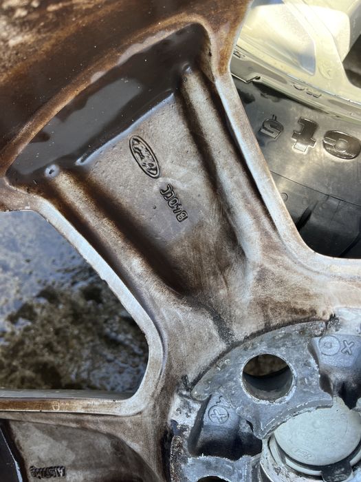 Джанти Ford Kuga