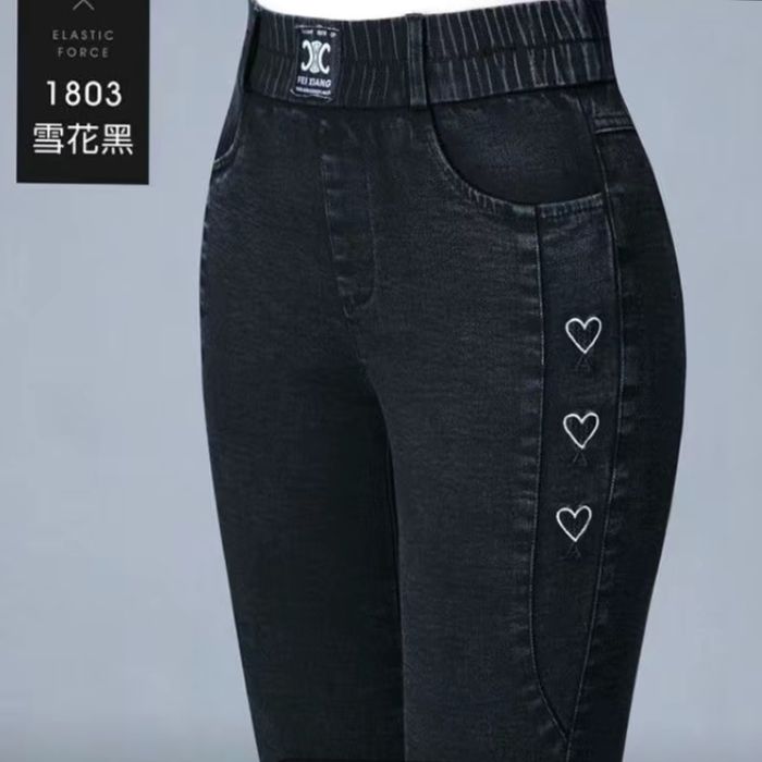 Продам джинсы 28 р