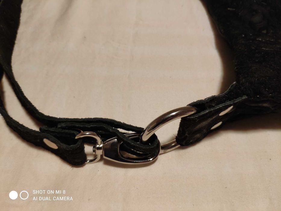 Черна дамска чанта от велур, голяма