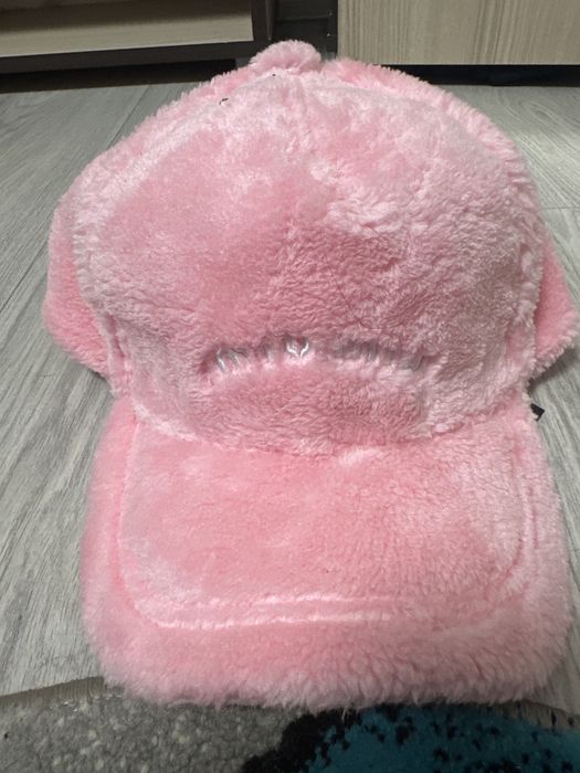 Sapca Miu Miu catifea roz