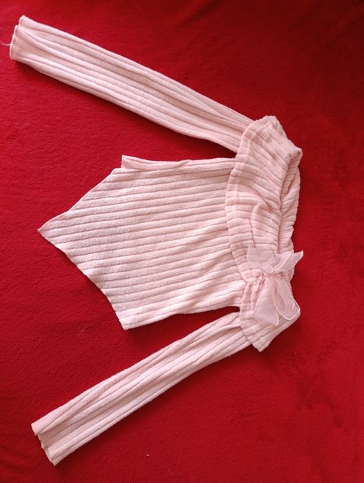 Продаю вещи , в аккаунте больше