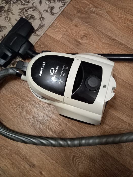 Продам пылесос Самсунг