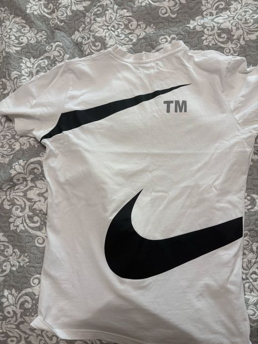 nike бяла тениска М-размер